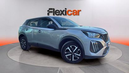 Usado Peugeot 2008 Active 101 CV (74 kW) 2023 Gris SUV