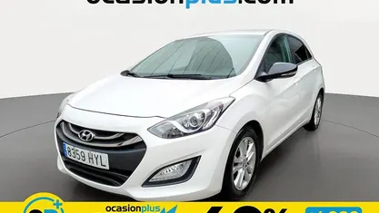 Usado Hyundai i30 GO! 101 CV (74 kW) 2014 Blanco Utilitario
