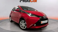 Rojo Usado 2016 Toyota Aygo X-play Utilitario | 7990 € (Precio justo)