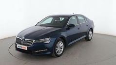 Azul Usado 2020 Skoda Superb Ambition Berlina | 19.799 € (Precio justo)