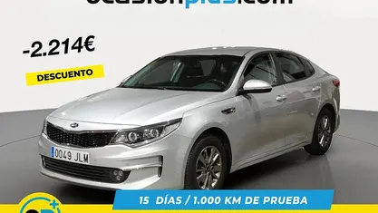 Usado Kia Optima 141 CV (103 kW) 2016 Gris plata Berlina