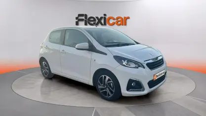 Usado Peugeot 108 Allure 82 CV (60 kW) 2017 Blanco