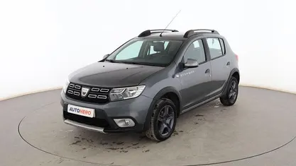 Begagnad Dacia Sandero 90 HK (66 kW) 2018 Grå Sedan