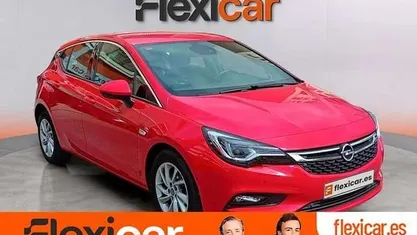 Używany Opel Astra Excellence 125 KM (91 kW) 2017 Czerwony Hatchback