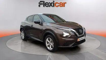 Usado Nissan Juke Acenta 114 CV (83 kW) 2022 Marrón SUV