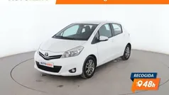 Blanco Usado 2013 Toyota Yaris Active Berlina | 8999 € (Precio justo)
