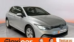 Usado 2021 VW Golf VIII Life Berlina | 18.990 € (Buen precio)