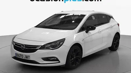 Usado Opel Astra Dynamic 125 CV (91 kW) 2016 Blanco Utilitario
