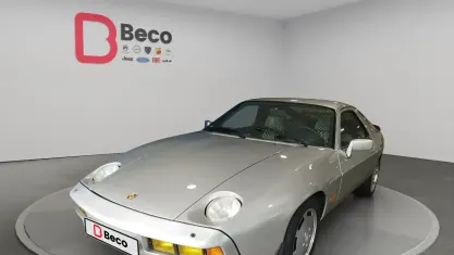 Usado Porsche 928 300 CV (220 kW) 1983 Gris Coupe