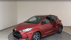 Granate Usado 2021 Toyota Yaris Hybrid Plus Berlina | 20.400 € (Precio justo)