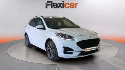Usado Ford Kuga ST-Line 150 CV (110 kW) 2022 Blanco SUV