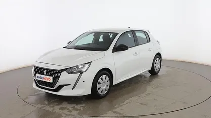 Usado Peugeot 208 Active 102 CV (75 kW) 2023 Utilitario