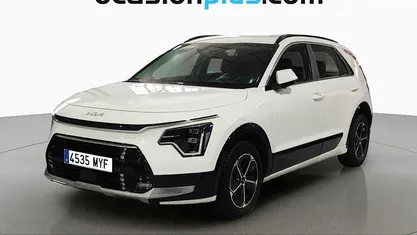 Blanco Usado 2025 Kia Niro SUV | 22.446 € (Super precio)