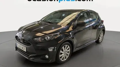 Usado Toyota Yaris Active 116 CV (85 kW) 2023 Negro Utilitario