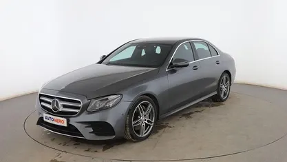 Usado Mercedes E220 AMG line 195 CV (143 kW) 2016 Gris Berlina