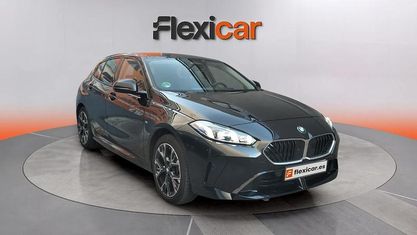 Käytetty BMW 118 150 HP (110 kW) 2025 Musta Viistoperä
