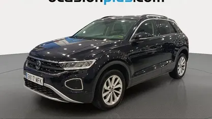 Usado VW T-Roc Life 150 CV (110 kW) 2023 Negro SUV