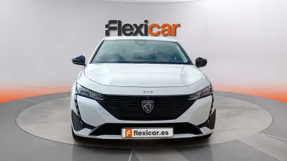 Usado Peugeot 308 Allure 131 CV (96 kW) 2023 Blanco Utilitario
