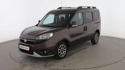 Usado Fiat Doblò Trekking 120 CV (88 kW) 2017 Monovolumen