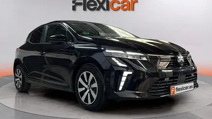 Usado Mitsubishi Colt Motion 67 CV (49 kW) 2024 Negro Utilitario