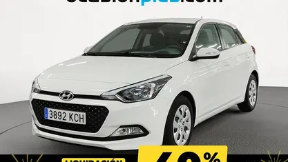 Blanco Usado 2017 Hyundai i20 Utilitario | 12.028 € (Precio justo)
