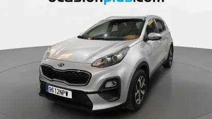 Usado Kia Sportage 132 CV (97 kW) 2021 Gris plata SUV