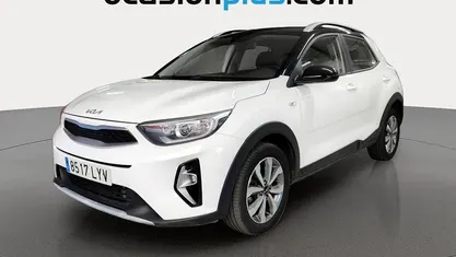 Usado Kia Stonic 100 CV (73 kW) 2022 SUV