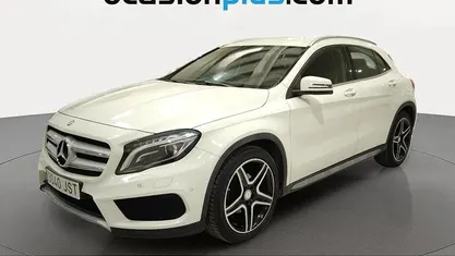 Usado Mercedes GLA200 Urban 136 CV (100 kW) 2016 Blanco SUV