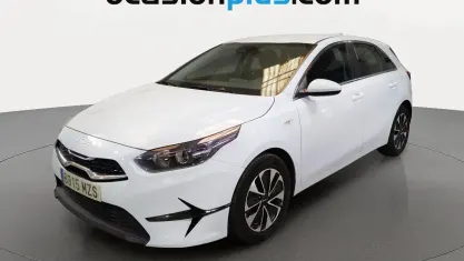 Usado Kia Ceed 101 CV (74 kW) 2025 Blanco Utilitario