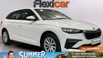 Usado Skoda Scala Essence 95 CV (69 kW) 2024 Blanco Utilitario