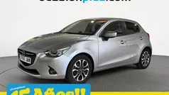 Gris plata Usado 2016 Mazda 2 Luxury Utilitario | 12.250 € (Precio justo)