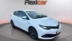 Usado 2018 Toyota Auris Hybrid Edition Berlina | 15.290 € (Buen precio)