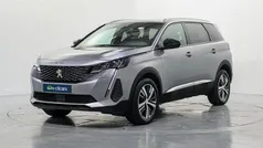 Gris Usado 2024 Peugeot 5008 Allure Monovolumen | 23.490 € (Precio justo)