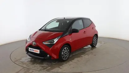 Rojo Usado 2021 Toyota Aygo X-cite Utilitario | 14.099 € (Precio justo)
