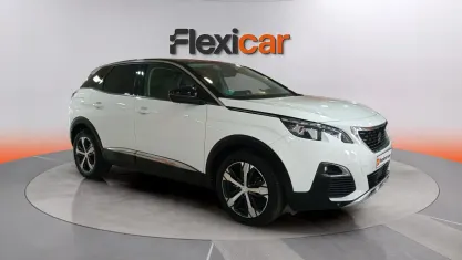 Usado Peugeot 3008 Allure 131 CV (96 kW) 2019 Blanco SUV