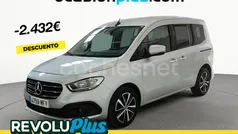 Gris / plata Usado 2023 Mercedes T180 Monovolumen | 26.500 € (Buen precio)