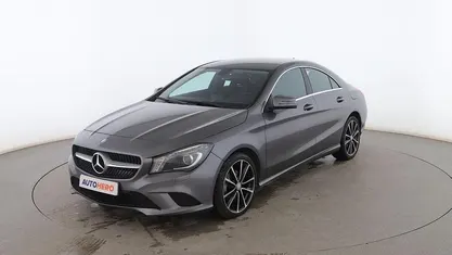 Usado Mercedes CLA200 Urban 135 CV (99 kW) 2014 Gris Berlina