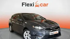 Gris Usado 2022 Kia Ceed Familiar | 12.190 € (Super precio)