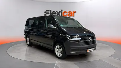 Usado VW Caravelle 150 CV (110 kW) 2023 Negro Monovolumen