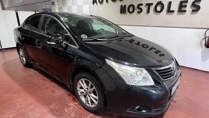 Usado Toyota Avensis Advance 147 CV (108 kW) 2009 Negro Berlina