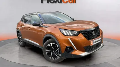 Usado Peugeot 2008 GT 131 CV (96 kW) 2022 Naranja SUV