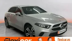 Gris / plata Usado 2022 Mercedes A250 Berlina | 29.990 € (Precio justo)
