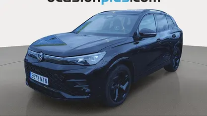 Usado VW Tiguan R-line 150 CV (110 kW) 2024 Negro SUV