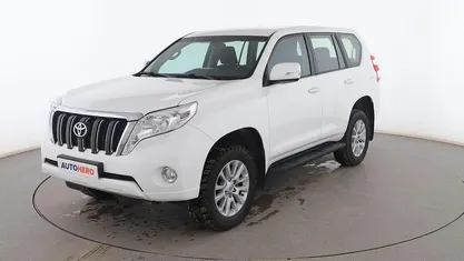 Blanco Usado 2015 Toyota Land Cruiser SUV | 40.699 € (Precio justo)