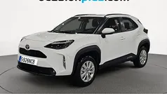 Usado 2024 Toyota Yaris Hybrid Business Edition SUV | 23.546 € (Precio justo)