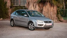 Gris Usado 2006 Ford Focus Trend Berlina | 3000 € (Precio justo)