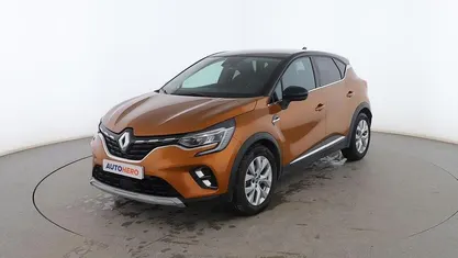Usado Renault Captur Zen 143 CV (105 kW) 2021 Amarillo SUV