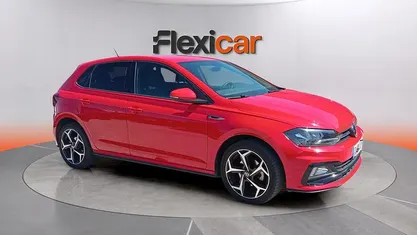 Usado VW Polo R-line 110 CV (80 kW) 2021 Rojo Utilitario