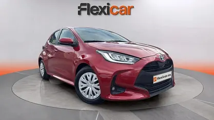 Usado Toyota Yaris Hybrid Active 116 CV (85 kW) 2023 Utilitario