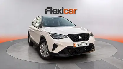 Usado Seat Arona Style 110 CV (80 kW) 2023 SUV